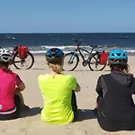 Semesterbostad Single-Story 1-Bedroom Holiday Homes, Rewal Rewal