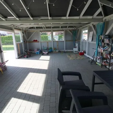 Single-storey House With 1 Bedroom, *