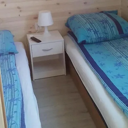 Single-story 1-bedroom Homes, Nyaraló Rewal